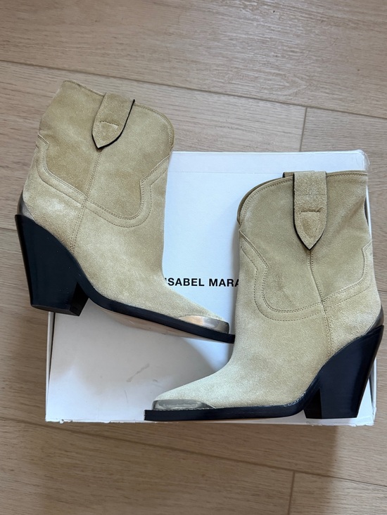 Isabel Marant Shoes - Nwd Isabel Marant Leyane Boot in Light Beige with metal details size 6 36